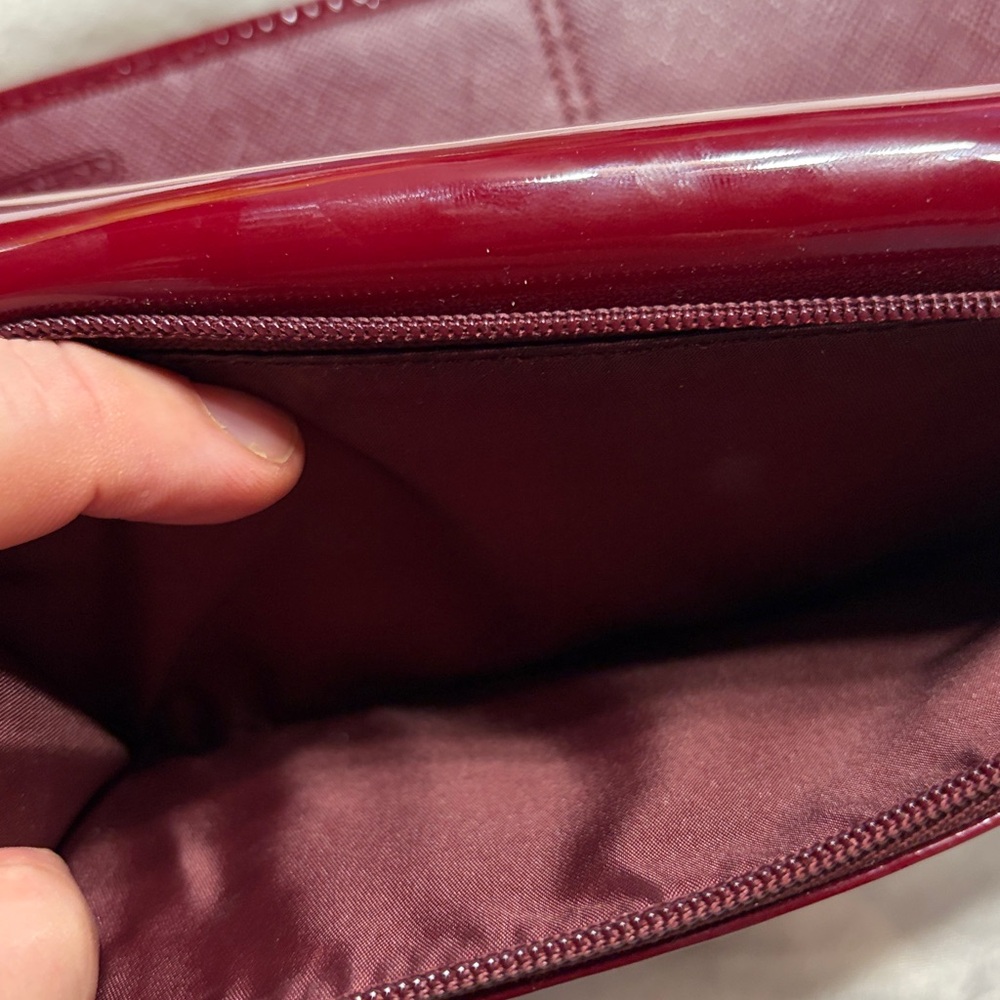 Coach red patent leather wallet - Picture 9 of 9